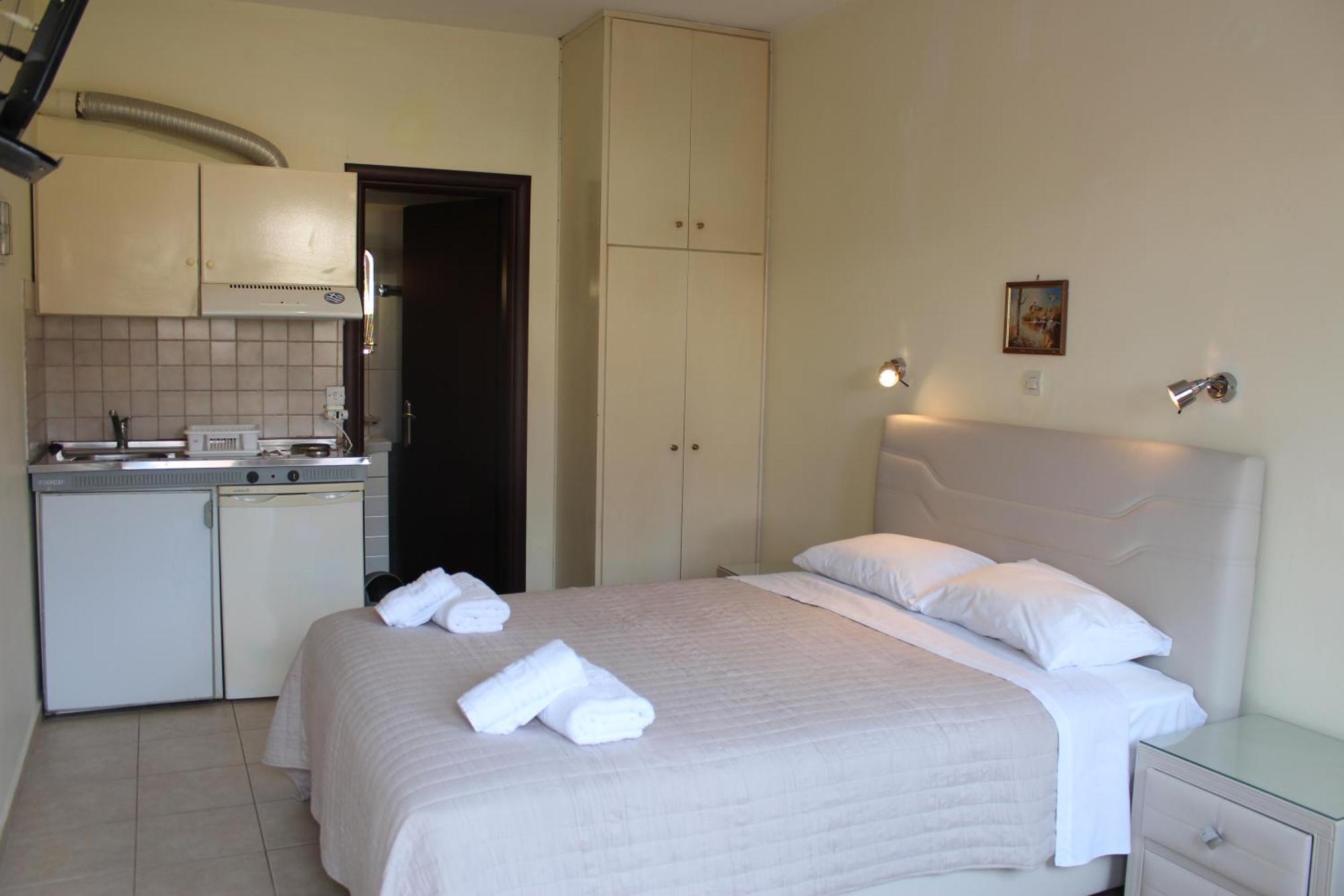 Skala  Theodora Studios & Apartments מראה חיצוני תמונה