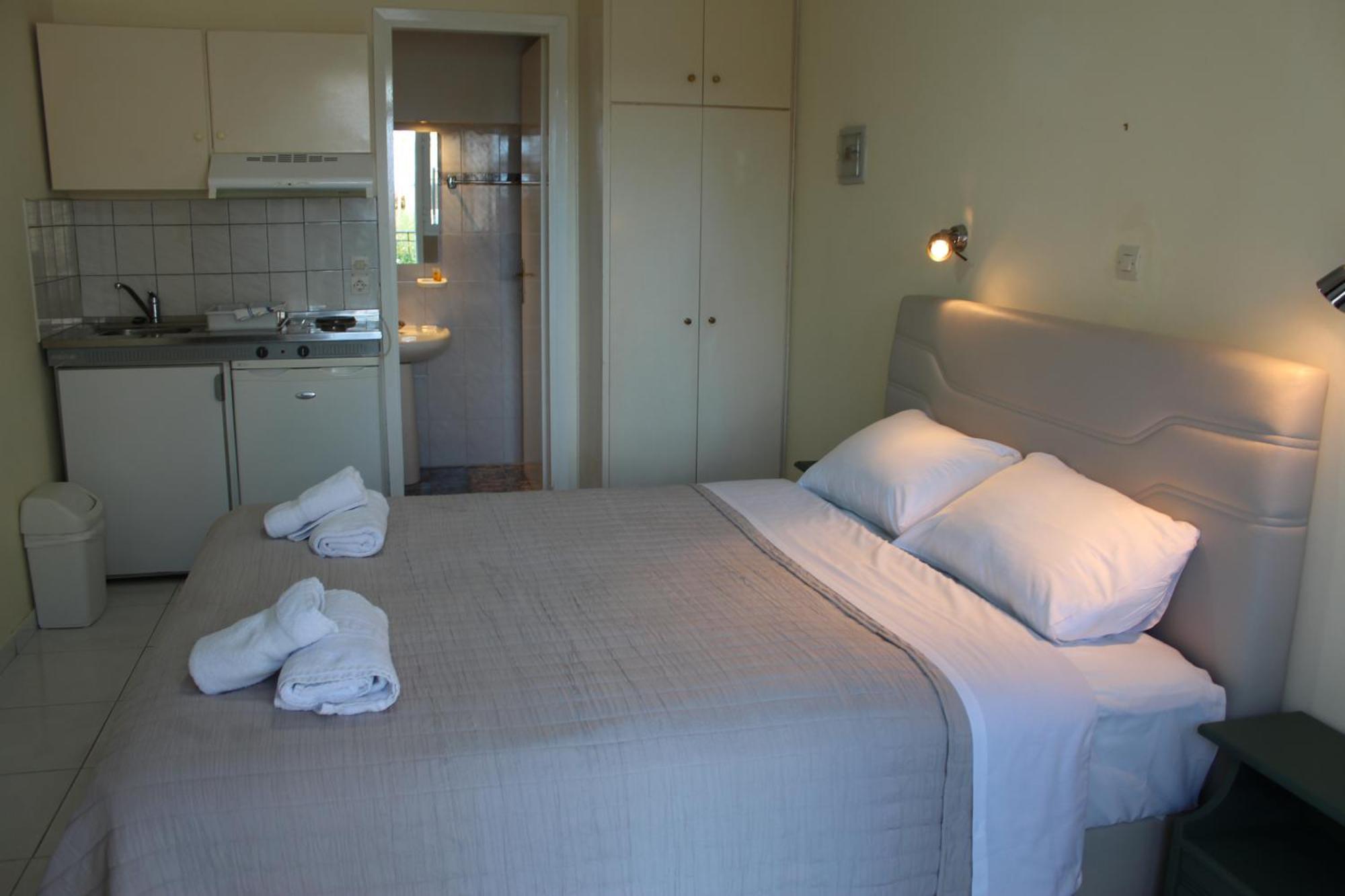 Skala  Theodora Studios & Apartments מראה חיצוני תמונה