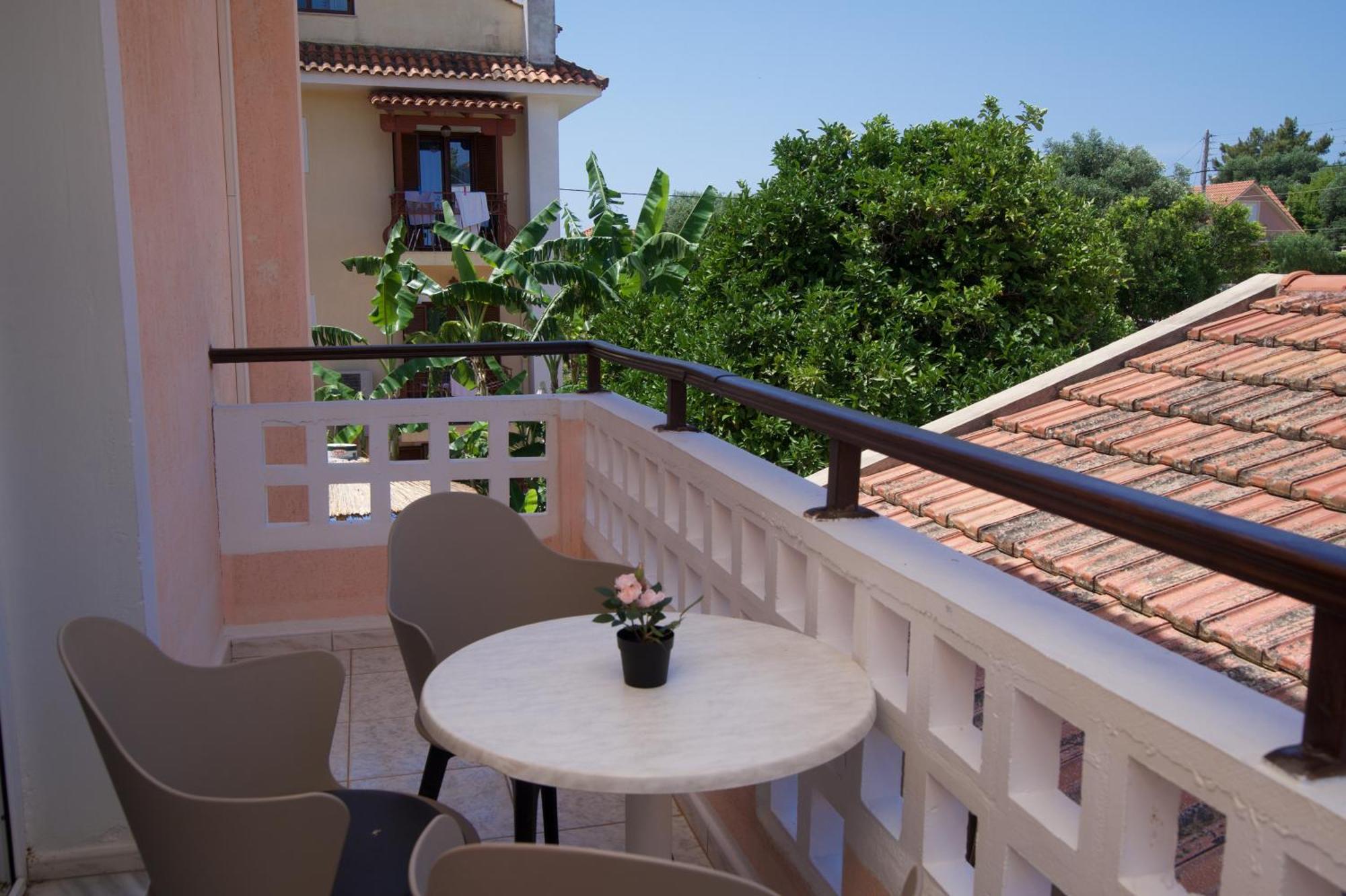Skala  Theodora Studios & Apartments מראה חיצוני תמונה