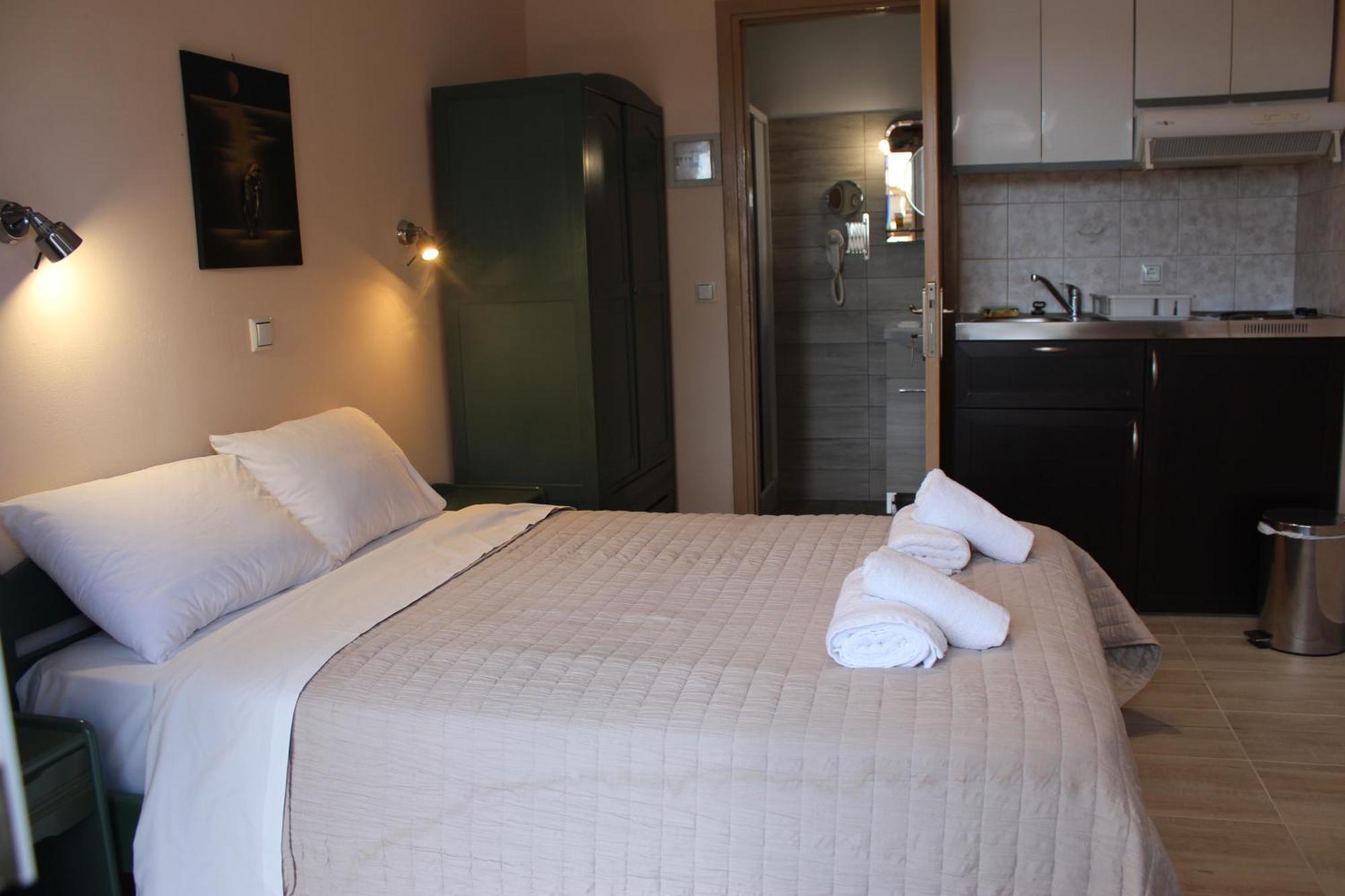 Skala  Theodora Studios & Apartments מראה חיצוני תמונה
